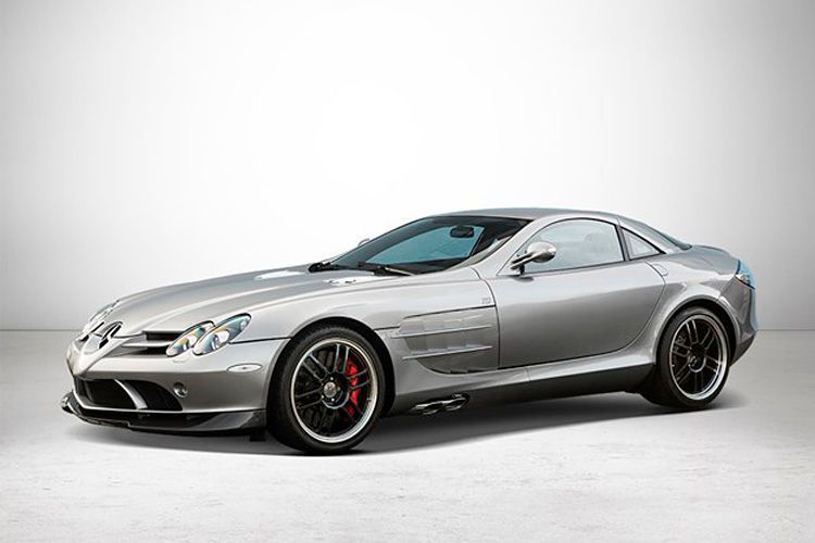 Auch jüngere Modelle wie der Supersportwagen SLR McLaren 722 Coupe, Baujahr 2007, sind dabei. Von ihm wurden nur 150 Exemplare gebaut. (Foto: Auctionata)