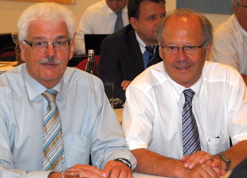Hauptgeschäftsführer Dieter Paust und Präsident Ernst-Robert Nouvertné (beide LV Nordrhein-Westfalen). (Archiv: Vogel Business Media)