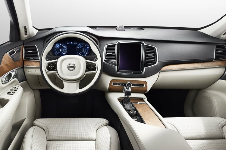 Ein Blick in den Innenraum lässt keine Zweifel aufkommen, welche Aufmerksamkeit die Ingenieure und Designer ihrem Schützling gewidmet haben. (Foto: Volvo)