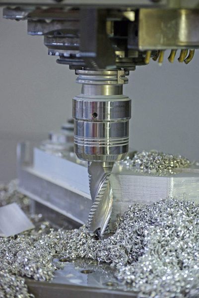 Das Dehnspannfutter Sino-R verfügt über hohe Radialkräfte und sorgt bei gleichzeitiger Schwingungsdämpfung für einen sicheren Halt der Werkzeuge. (Archiv: Vogel Business Media)