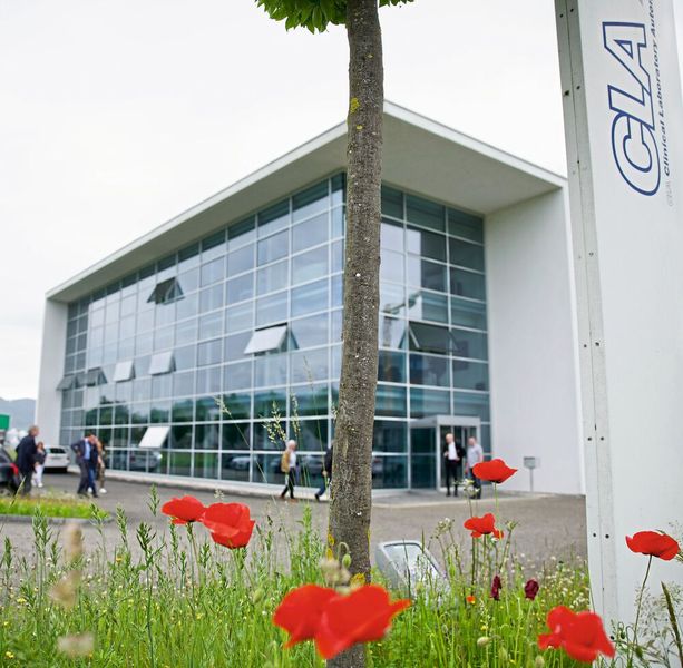 CLA SA dispose d’un département de recherche de 900 m² dédié au développement mécanique et électronique, ainsi que d’une salle d’assemblage de 1300 m².  (Source : RKE)