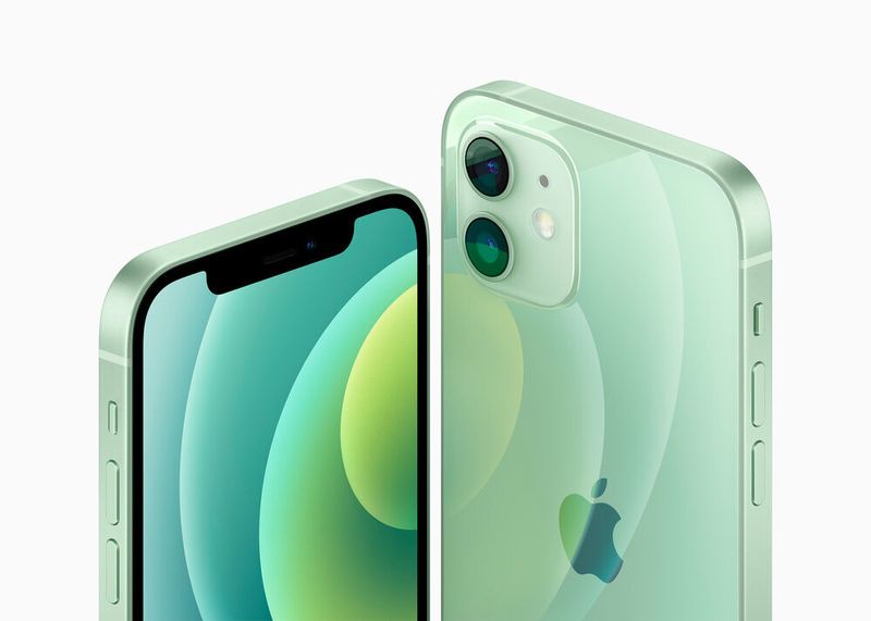 Das Zwei-Kamerasystem von iPhone 12 und iPhone 12 mini besteht aus dem Ultraweitwinkel- sowie einem Weitwinkel-Objektiv und bringt den Nachtmodus auf alle Objektive. (Apple)