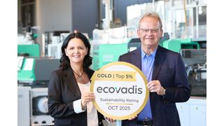 Proud of the Ecovadis Gold 2025 award: Managing Partners Juliane and Michael Hehl. (Source: Arburg)