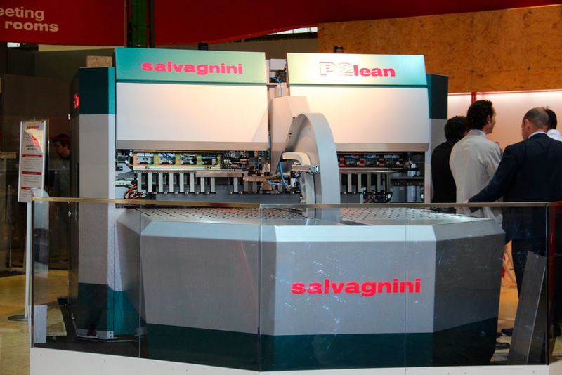 Neuheit bei Salvagnini: Das Fertigungszentrum P2lean. (Bild: Itasse)