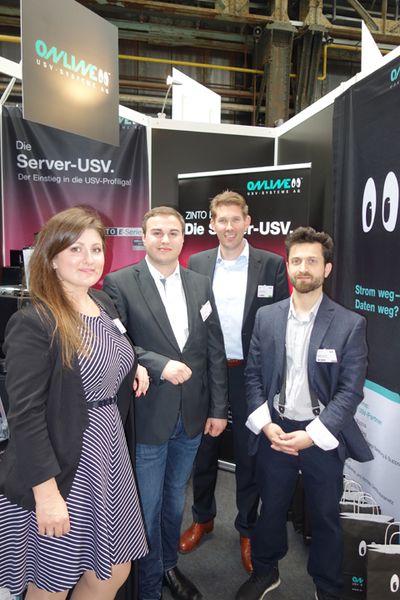 Augen auf bei (v. l.) Ines Jaklin, Johann Bock, Sven Spitzley und Kleanthis Drivilas, Online USV. (Bild: IT-BUSINESS)