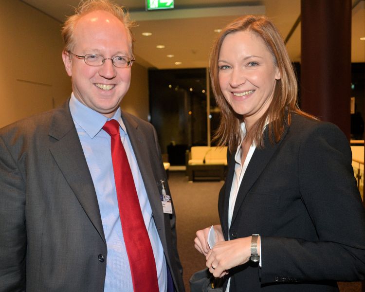 Martina Fiddrich und Frank Girmes (beide IBM) freuen sich bereits auf die Party. (IT-BUSINESS / Michael Hase)