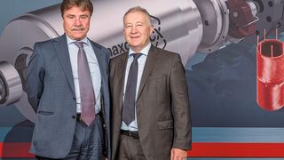 Dr. Karl-Walter Braun, Mehrheitsaktionär von Maxon Motor AG, Eugen Elmiger (CEO). (Bild: Maxon Motor)
