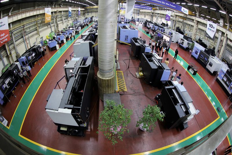 Das gesamte Spektrum koreanischer WZM-Kompetenz: Insgesamt 83 Doosan-WZM, davon 16 Neuentwicklungen, waren auf der DIMF 2015 ausgestellt. (Bild: Böhm)