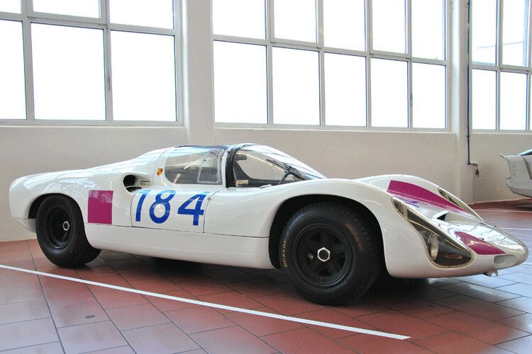 Sorgte lange Zeit für Furore auf den Rennstrecken dieser Welt: Der Porsche 908, 1968 vorgestellt, kam bis in die 80er-Jahre hinein zum Einsatz. (Dominsky)