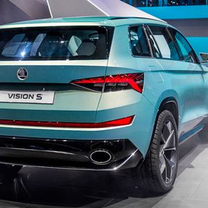 Im kommenden Herbst soll die Serienversion als „Kodiaq“ im Rahmen des Pariser Automobil-Salons zu sehen sein. Der Marktstart ist für Anfang 2017 angedacht.(Foto:  Skoda)