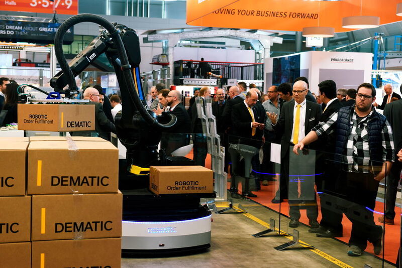 Automatisierte Systeme gehörten zu den großen Besuchermagneten der Messe. (Euroexpo)