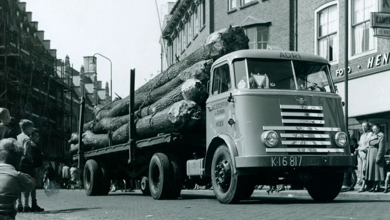 Erst Dienstleister für Schweiß- und Schmiedearbeiten, dann Hersteller von Anhängern und seit 1949 auch Hersteller von Lkw: DAF blickt auf eine bewegte Geschichte zurück.(Bild:  DAF)