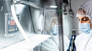 Mehr als Pillen und Pülverchen: Die Pharma-Branche hat die Digitalisierung als Wirkstoff entdeckt. (Bild: Ever Pharma)