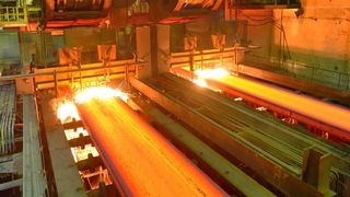 Nicht nur in der Stahlindustrie ist der Energiebedarf groß. Probleme, wie sie etwa durch den Ukrainekrieg drohen, könnten Deutschlands Unternehmen hart treffen. Damit man sich vorbereiten kann, bietet die WPG jetzt kostenlose Unterstützung in Sachen Know-how für Energiesparmaßnahmen. Die Zeit dränge... (WPG / Jordache)