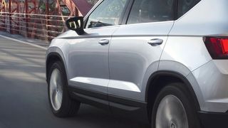 Seat Ateca oder Skoda Karoq? Die beiden VW-Konzernmarken setzten stark auf die SUV-Welle und entwickeln ihre Modelle auf den gleichen Plattformen. Und beide Fabrikate steigern den Absatz deutlich. (Bild: Seat)