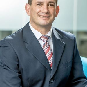 Daniel Oryan und Luis Villalobos (im Bild) übernehmen künftig gemeinsam die Leitung der EDL Anlagenbau Gesellschaft mbH.(Bild:  Villalobos)