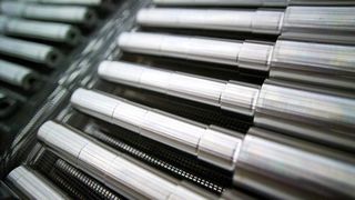 Auf drei Fertigungszellen produziert das Elektromotorenwerk Neustadt kundenspezifische Wellen für 
Asynchronmotoren in kleineren bis mittleren Losgrößen. Bilder: Siemens (Archiv: Vogel Business Media)