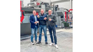 Josef Wolpert (left) and Thilo Hofmann (right), representing the proud 500th VDWF member Wolpert Modell- und Formenbau in Bretzfeld, with VDWF Managing Director Ralf Dürrwächter. (Source: VDWF)