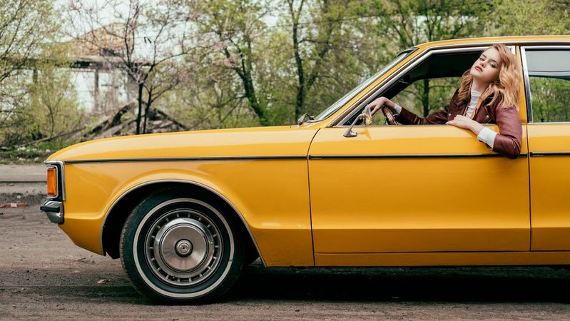 Wie junge und auch ältere Oldtimer-Besitzer und -Besitzerinnen ticken, hat der Versicherer Hiscox im Rahmen einer Umfrage herausgefunden.(Bild:  LIGHTFIELD STUDIOS - stock.adobe.com)