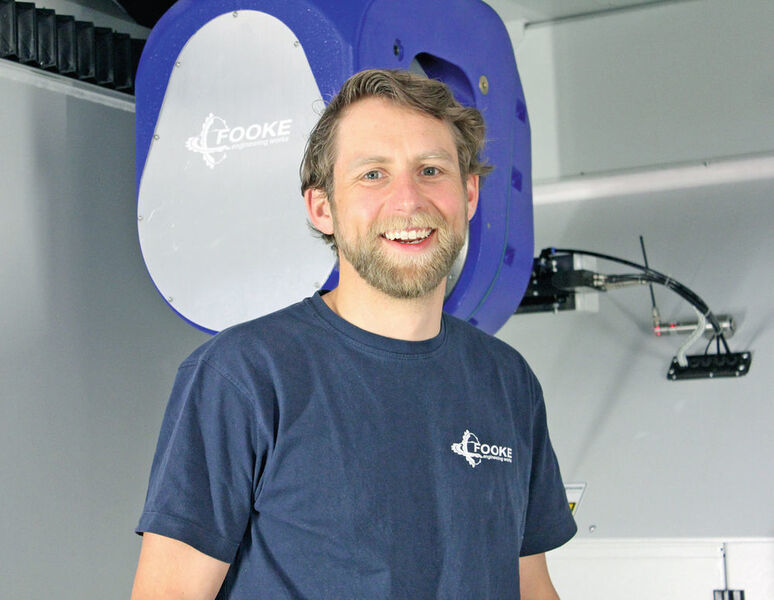 Michael Nagel, Leiter Vorführzentrum/Anwendungstechnik bei der Fooke GmbH: „Sehr viele unserer Kunden programmieren mit WorkNC. Durch unsere eigene Lizenz können wir unsere Kunden in deren Programmierwelt abholen und zeigen, was unsere Maschinen zu leisten vermögen.“ (Vero)