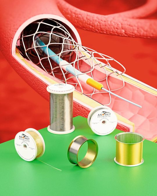 Der plattierte medizintechnische Draht von Anomet kann ein oder mehrere Edelmetalle mit einem Grundwerkstoff in einem einzelnen Strang kombinieren. (Bild:  Anomet Products)
