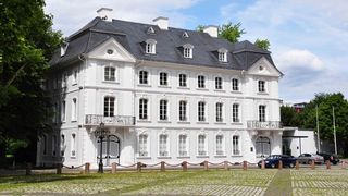 Die Staatskanzlei des Saarlands (© Henry Czauderna - Fotolia)