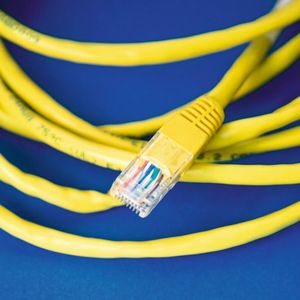 Schnelle Verarbeitung riesiger Datenmengen in der Cloud? Die Latenzzeit beim Edge Computing ist deutlich kürzer.