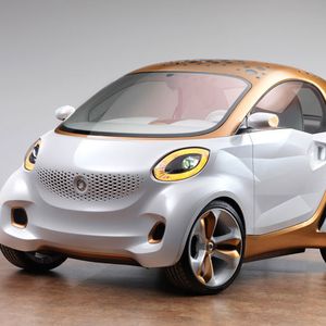 Der Autobauer Daimler und der Chemiekonzern BASF machen beim Auto der Zukunft gemeinsame Sache.
