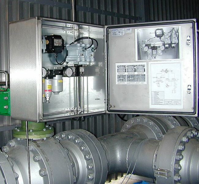 Anwendungsbeispiel Direktgas Antriebssystem. Hawke Kunststoffgehäuse in einem Edelstahlgehäuse montiert. (Bild: Jacob)