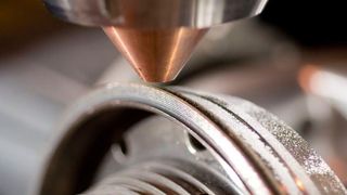 Aufbau eines Triebwerkteils für ein Flguzeug mittels Anlagentechnik von Beam SAS, wie sie auf der vergangenen Premiere der Formnext powered by tct zum Präsentationsprogramm des Ausstellers gehörte. (Bild: Beam)