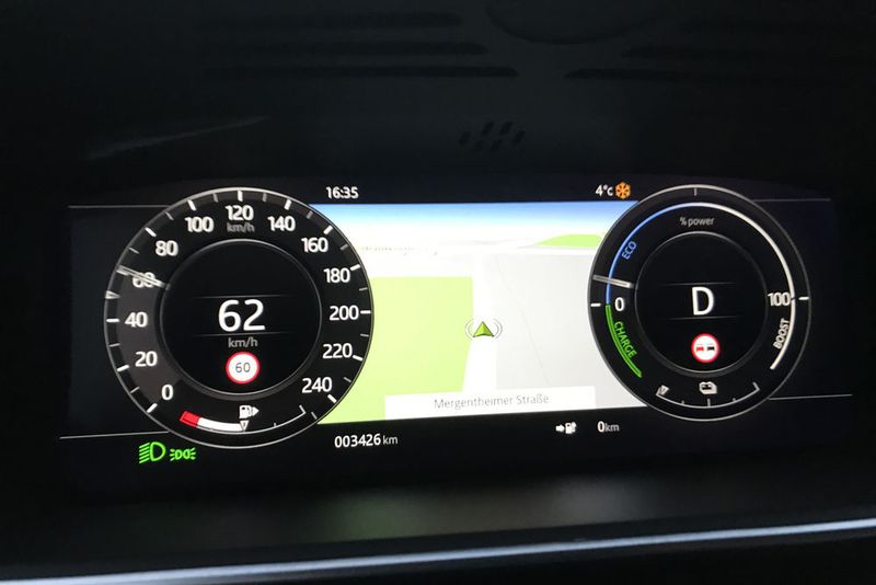 Null Kilometer rein elektrische Reichweite sind beim Stand von 3.426 Kilometern erreicht. Nach insgesamt 36 Kilometern war der Akku leer.  (Michel / »kfz-betrieb«)