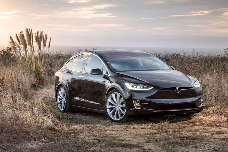 Weltmarktführer bei Elektrofahrzeugen war im ersten Halbjahr 2017 Tesla mit 47.000 Zulassungen. Im Bild das Model X. (Tesla)