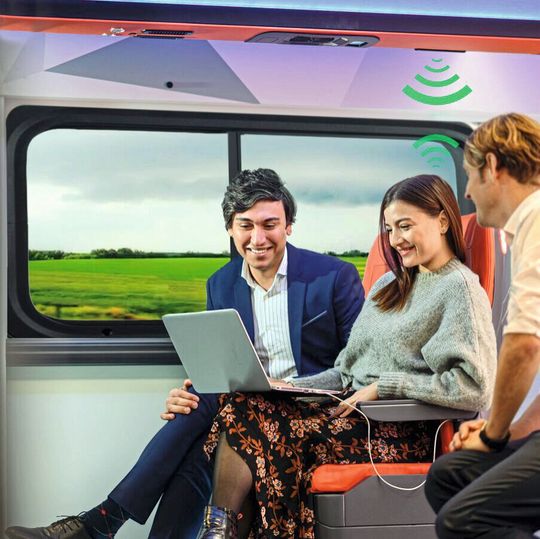 Daten drahtlos und sicher im Bus übertragen: Im Rahmen eines Projekts können Passagiere nicht nur ihre Geräte per Infrarot-Licht vernetzen, sondern auch Beleuchtung und Belüftung individuell am Platz einstellen. Daten drahtlos und sicher im Bus übertragen: Im Rahmen eines Projekts können Passagiere nicht nur ihre Geräte per Infrarot-Licht vernetzen, sondern auch Beleuchtung und Belüftung individuell am Platz einstellen.