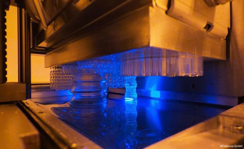 Hot Lithography generates objects from a shapeless fluid at higher processing temperatures.  (Cubicure)