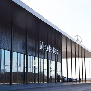 Mercedes-Benz in Schweinfurt hat eine neue Adresse.(Foto:  Michel)