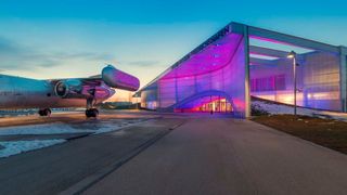 Cross-Cluster Event  „Aerospace meets Medtech“ fand im Dornier Museum Friedrichshafen statt. Es hat Akteure aus der Bodensee-Region branchenübergreifend zusammengebracht. (Bild: PanoramaRundblick - stock.adobe.com)
