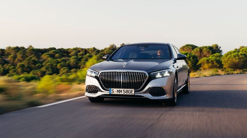 Die Maybach S-Klasse ist nach wie vor ein Sinnbild für Opulenz, verschwenderischen Luxus und edle Größe. (Bild: Mercedes-Benz)