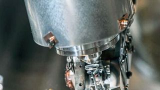 Kienbergers Team hat eine Messmethode entwickelt, die es erlaubt, die Zeit zwischen der Aufnahme eines Röntgen-Photons und dem Ausströmen eines Elektrons zu bestimmen. (A. Heddergott/ TUM)