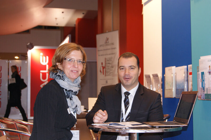 Marketing-Experten unter sich: Jana Weber von Stiller Alarm und Harald Czelnai, eGovernment Computing (Foto: mk)