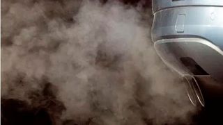 Hino Motors, eine Tochter von Toyota, wird nun für jahrelange Betrügereien in Sachen Abgaswerteangaben seiner Lkw-Dieselmotoren zur Rechenschaft gezogen, wie die dpa meldet ... (Bild: M. Dorschmann)