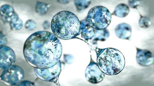 Für die Energiewende auch an grünen Wasserstoff zu denken, ist beschlossen. Für seine Gewinnung braucht es Katalysatoren. Und für diese wiederum kritische Rohstoffe. Was liegt also näher, als die Materialien nach dem Leben des Katalysators zurückzugewinnen? Und so geht`s ...(Bild: ©  SmirkDingo - stock.adobe.com)