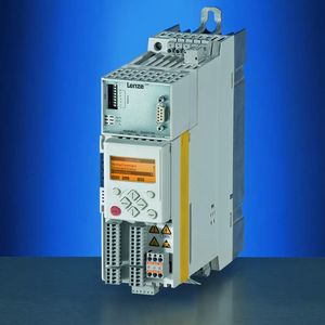 Einfache Abnahme von Maschinen: Die „Drive-based Safety“ in den Frequenzumrichtern der Familie „Inverter Drives 8400“ ist bereits zertifiziert.