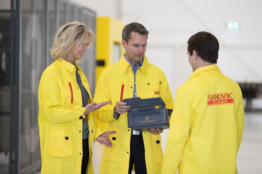 Die „gelben Engel“ eine anderen Branche! Denn durch die bewährte Wiederaufbereitungsstrategie von Sandvik Coromant kann die Lebensdauer von Zerspanungswerkzeugen signifikant verlängert werden, was auch der Umwelt zugute kommt.(Bild:  Sandvik Coromant)