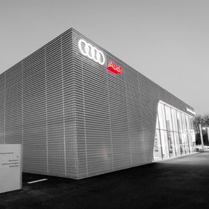 Offizielle Eröffnung für den neuen Audi-Terminal der Jacobs-Gruppe war am Donnerstag. Seit 2006 ist das Unternehmen bereits mit den Marken Audi und VW in Geilenkirchen nahe der Grenze zu den Niederlanden vertreten.(Foto:  Jacobs)