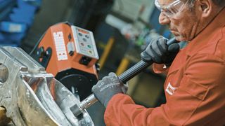 Suhner: Moving away from mass production towards individualized single solutions for critical metal components. (Image:Suhner Group AG)