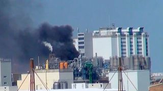 Ende Juli gegen 17:00 Uhr kam es bei BASF in Ludwigshafen zu einer heftigen Explosion mit nachfolgendem Brand. Dabei gab es einige Verletzte. Die Rauchwolke konnte weit gesehen werden. Die Katastrophe hat auch Auswirkungen auf die Lieferbarkeit einiger Produkte ... (Bild: Crash24)