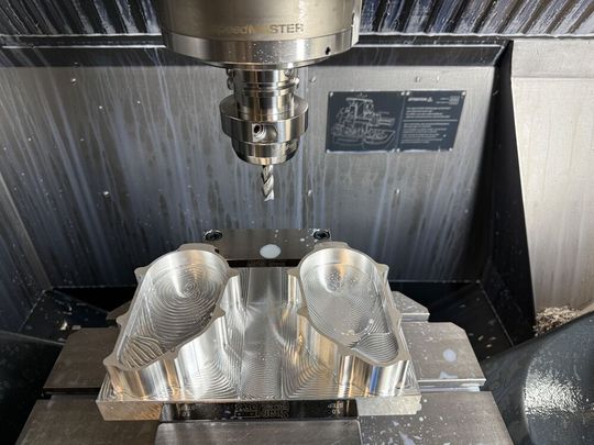 Recent cutting trials in partnership with Kennametal and Autodesk reseller DSI compared Module Works SmartRoughing (left) versus Module Works Adaptive Roughing (right). (Source:  Module Works)