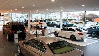 Die Umstellung auf die neue BMW-CI hat beim Autohaus Walkenhorst in Ibbenbüren drei Monate gedauert. (Foto: Walkenhorst Gruppe)