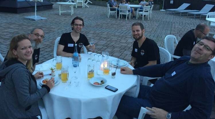 Hannah Lamotte (Vogel IT-Medien), Stephan Gregori (CSG), Mihail Cretu (Microsoft), Philipp Dotzler (Vogel Business Media) und Steffen Bartsch (TMK Thomas Mack K). (Foto: Stephan Maderner)