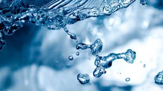 Alle sollen sparen, nur die Industrie nicht? Beim Thema Wasser ist das zumindest zum Teil so. Wer Geührenerhöhungen plant und wer nicht, zeigt unser Artikel. (Bild: gemeinfrei)